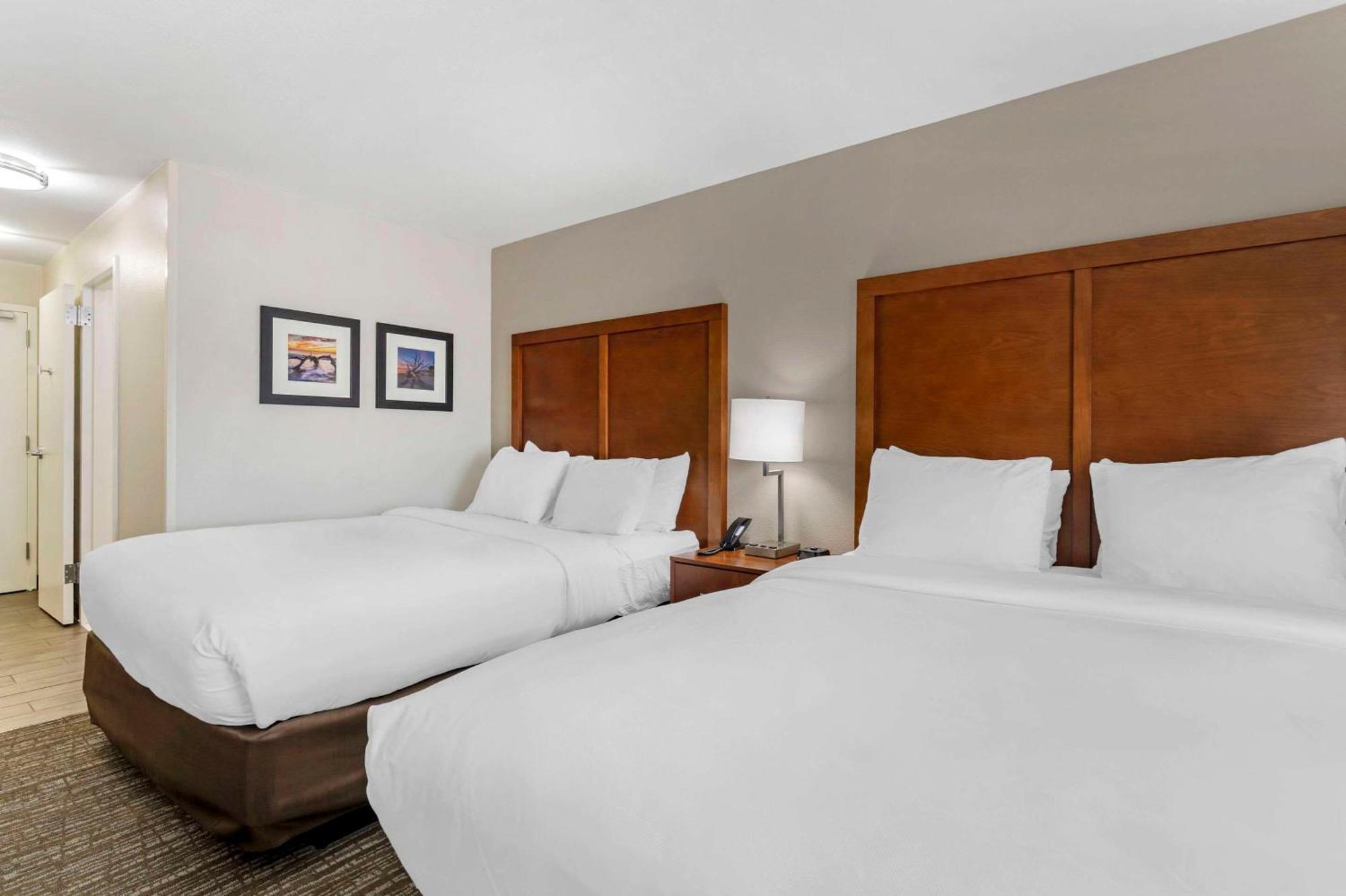 Comfort Inn & Suites 不伦瑞克 外观 照片