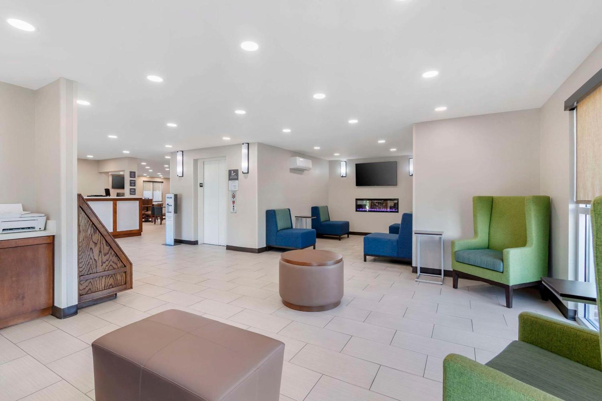 Comfort Inn & Suites 不伦瑞克 外观 照片